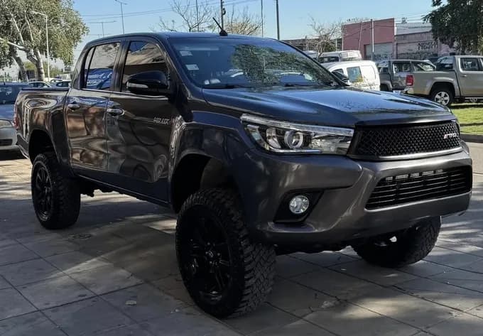 Toyota Hilux Pick-Up 2.8 Cd Srx 177cv 4x4 At