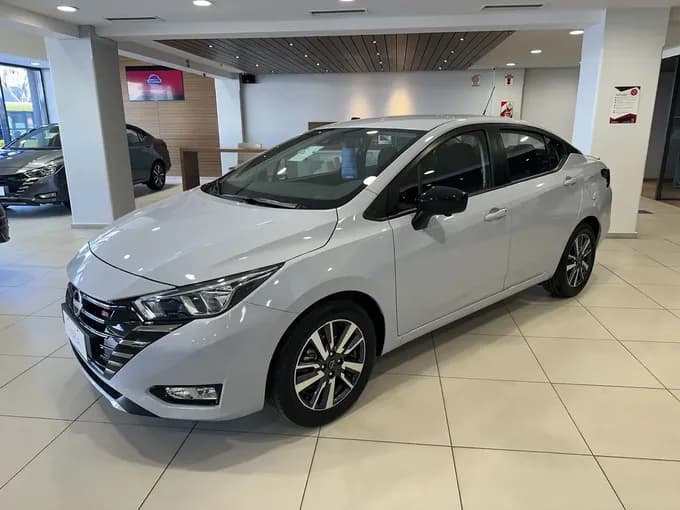Nissan Versa 1.6 Sr Cvt